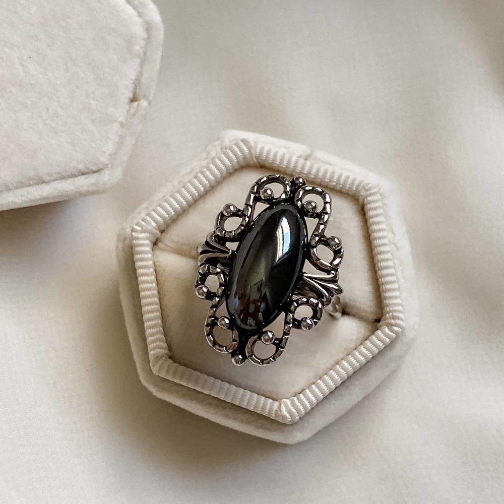 VTG Emmons Gunmetal Oval Victorian Ring